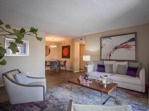 Building Photo - Advenir at Magnolia