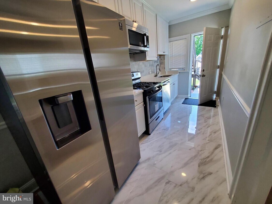 3348 Minnesota Ave SE Unit 2, Washington, DC 20019 Apartment for Rent in Washington, DC