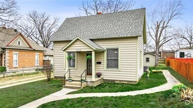 Building Photo - 309 N 3rd St
