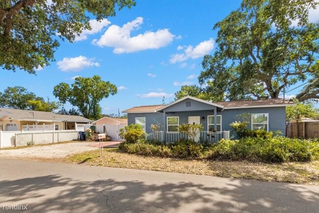 Building Photo - 3 br, 2 bath House - 3024 W Haya Street