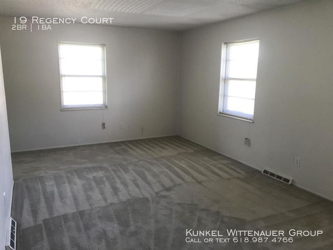 Building Photo - 19 Regency Ct