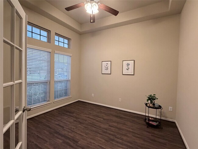Foto del edificio - 5502 Claymore Meadow Ln