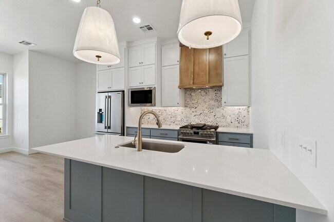 Foto del edificio - Experience a New Work-Life Balance in Sela...