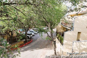 Foto del edificio - 8642 Fredericksburg Rd