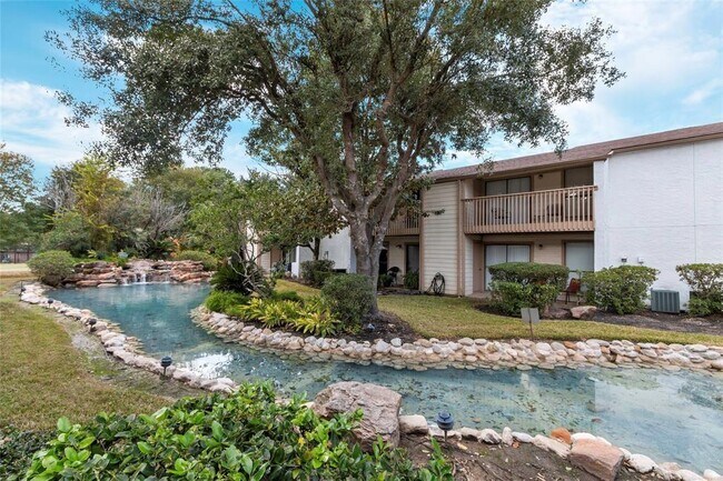 Foto del edificio - 13151 Walden Rd