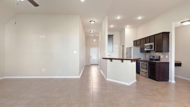 Building Photo - 42189 Broadwalk Avenue Unit