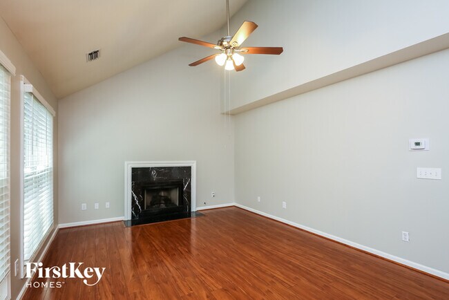 Building Photo - 3385 Palisade Lake Dr