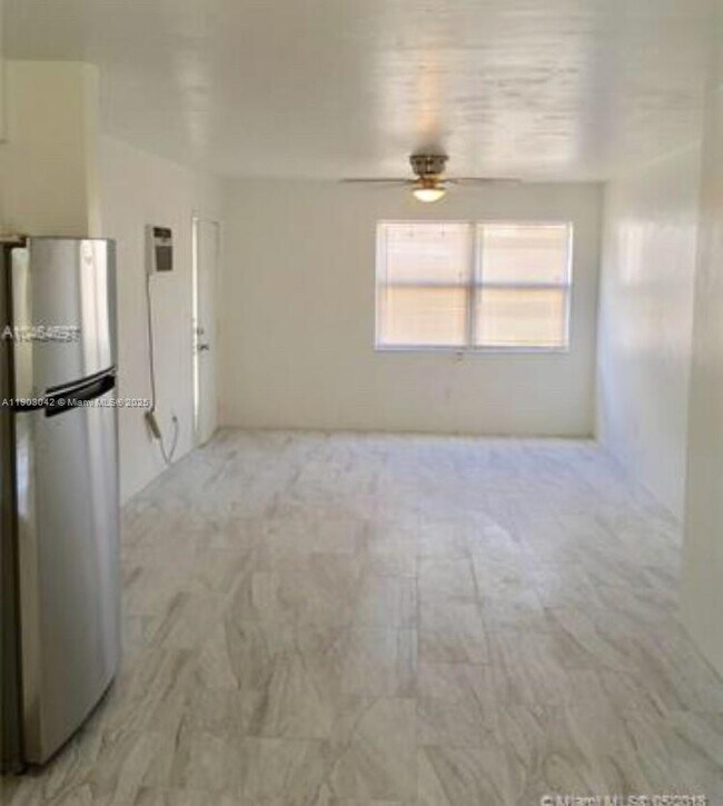 Foto del edificio - 36 NE 64th Terrace