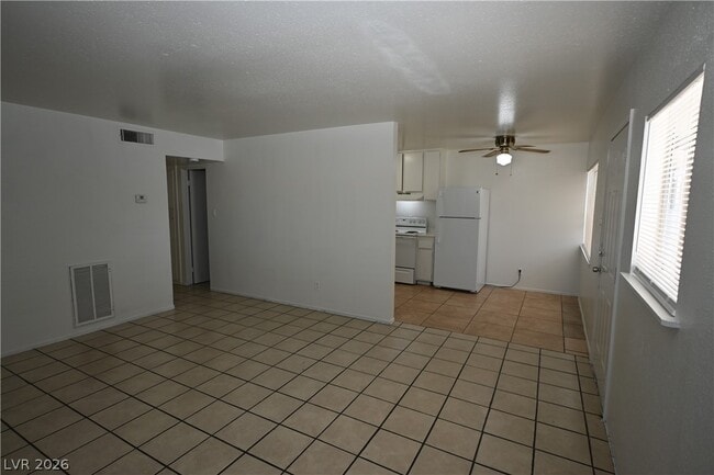 Building Photo - 6428 Casada Way