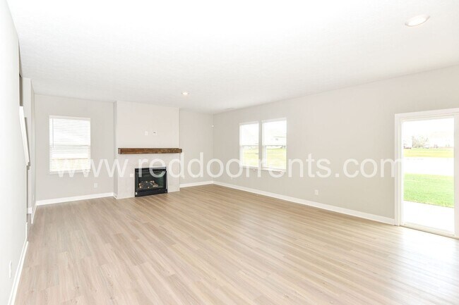 Foto del edificio - Coming Soon! Newly constructed 4- bedroom in Parkstay Lane!
