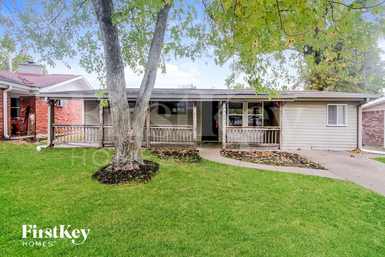 Primary Photo - 1860 Alton St