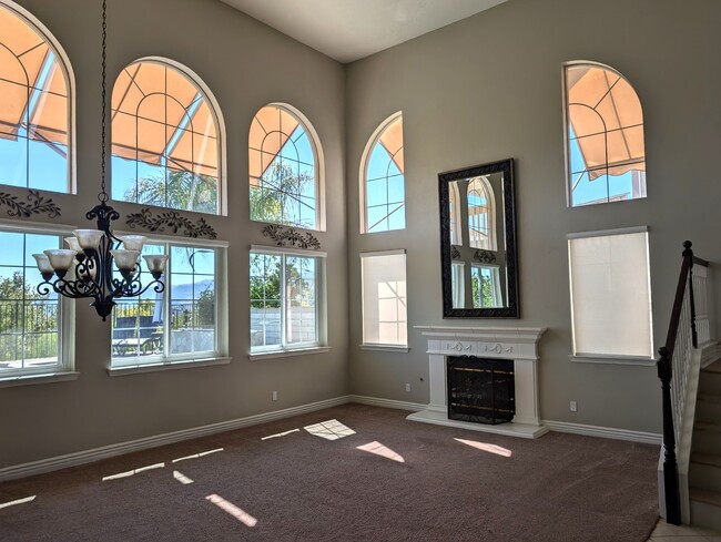 Building Photo - 25934 Clifton Pl