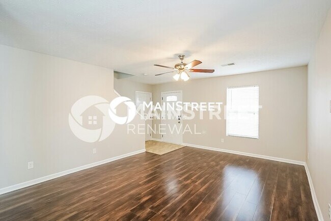 Building Photo - 4 Bedroom Pet-Friendly Home in NASHVILLE, TN with Main Street Renewal