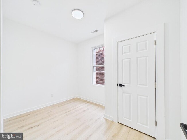 Foto del edificio - 5022 Walnut St