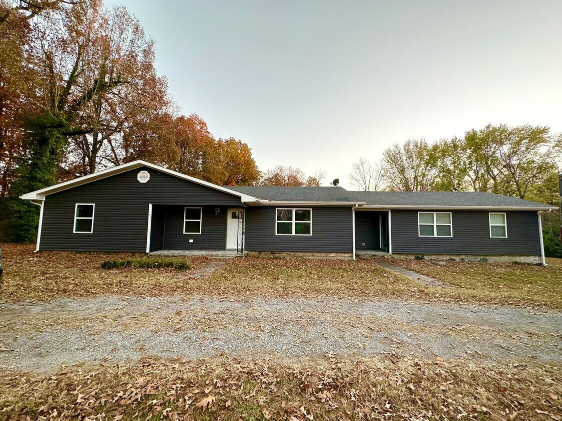5800/5804 Kathy Drive Room for Rent in Paducah, KY