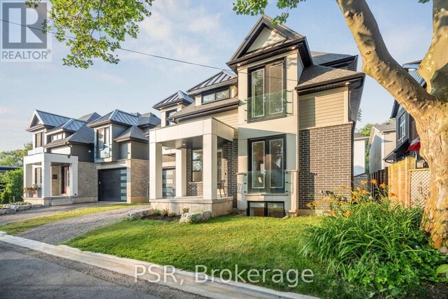 Building Photo - 8 Paxton Ave