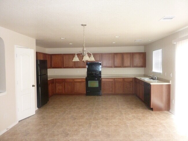 Foto del edificio - Move in ready