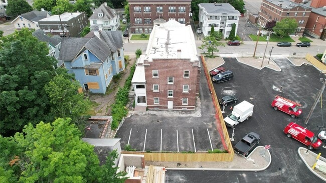 Building Photo - 30 Fayette St