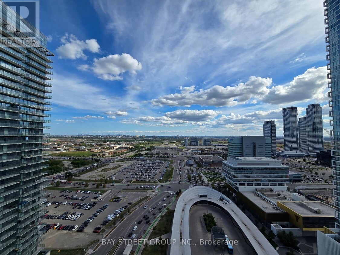 Photo principale - 950 Portage Pkwy