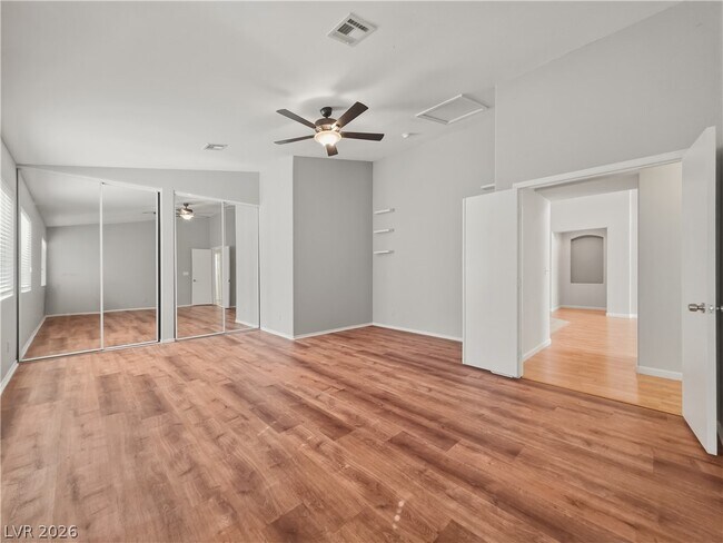 Building Photo - 1037 Blue Lantern Dr