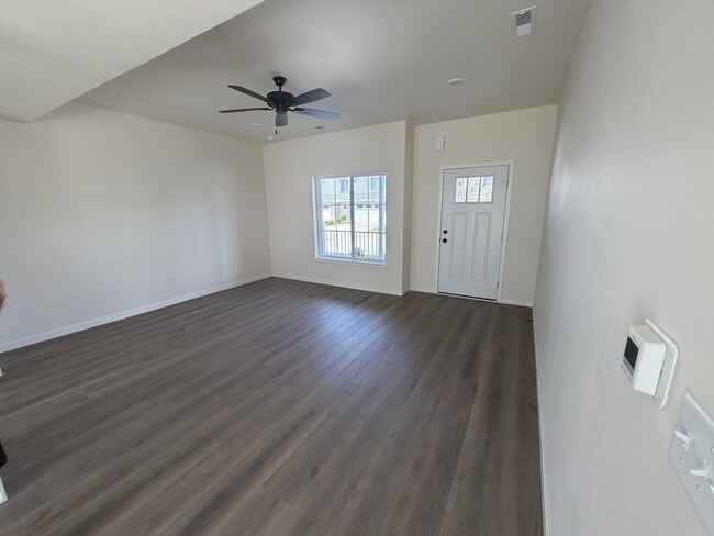 Photo - 1648 Aspen Ct (North Liberty, IA) Apartment