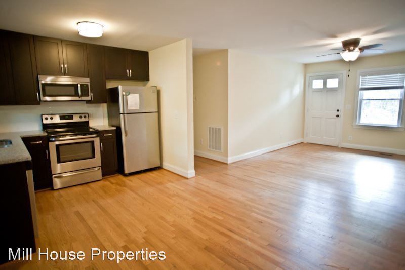 Primary Photo - 3 br, 1 bath House - 111 Cameron Court Unit B