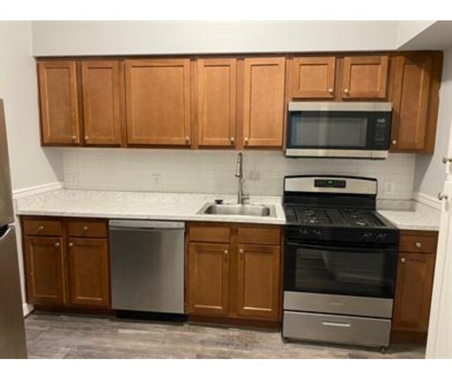 Foto del edificio - 833 N Fulton Ave