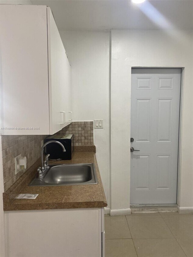 Foto principal - 2141 N 58th Ave