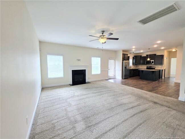 Building Photo - 173 Weston Woods St