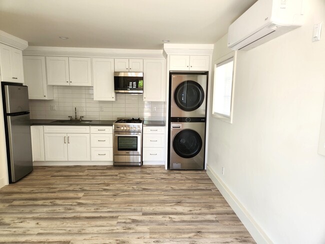 Building Photo - 6235 Aura Ave