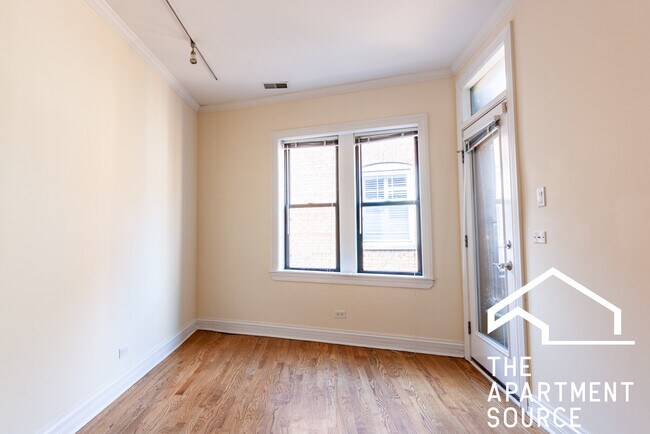 Foto del edificio - 626 W Roscoe St