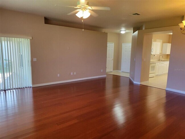 Building Photo - 5424 Cape Hatteras Dr