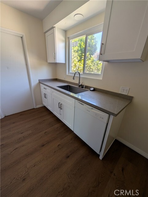 Building Photo - 1400 Lynoak Dr
