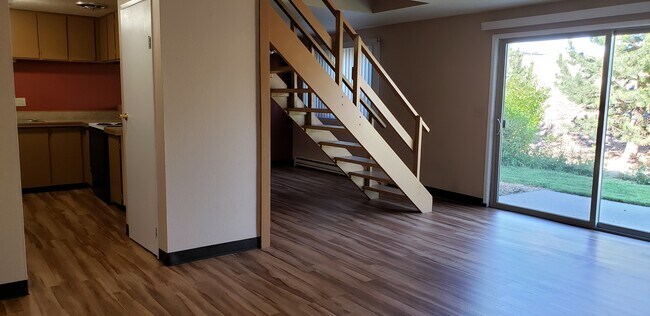 Foto del edificio - Aspen Circle Apartments