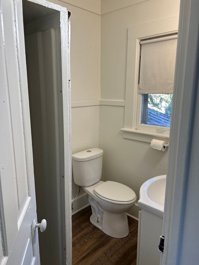 Building Photo - 628 Washington St