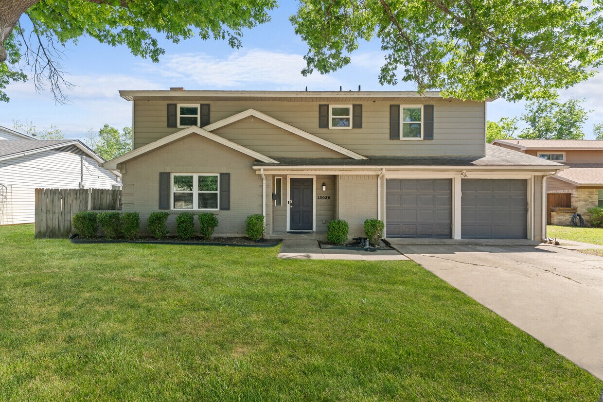 Foto principal - 13036 Glenside Dr