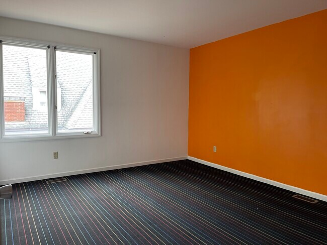 Foto del edificio - 4111 W Pine Blvd