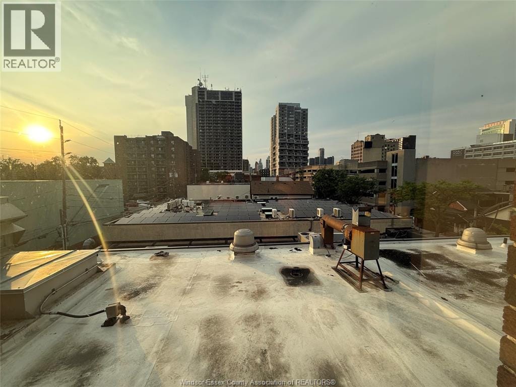 Building Photo - 511 Pelissier St