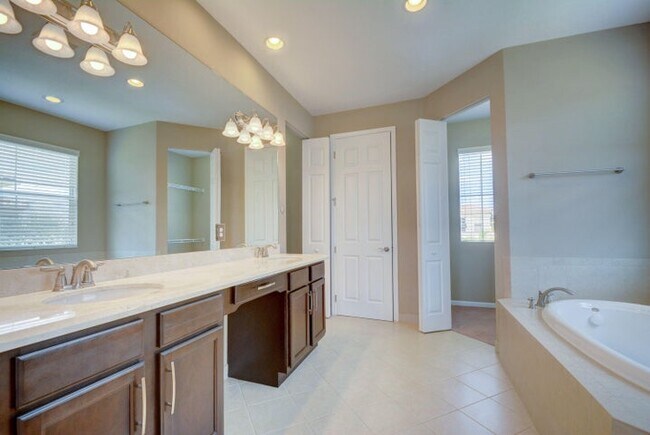 Foto del edificio - 2916 Payson Way