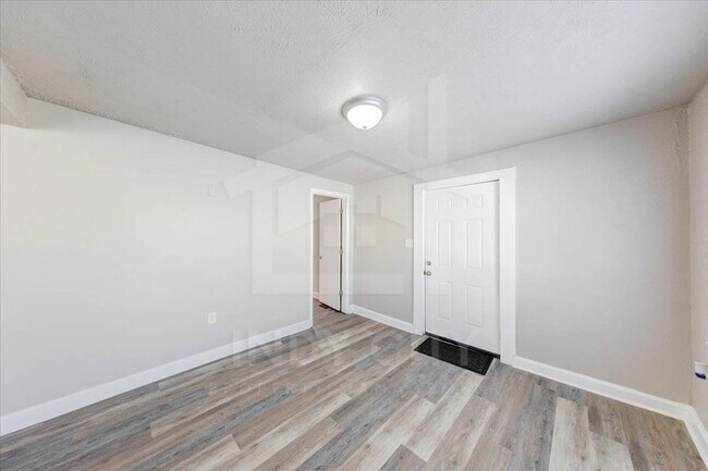 Foto del edificio - 3639 N Emerson Ave