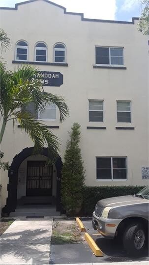 Foto del edificio - 1876 SW 11th Terrace