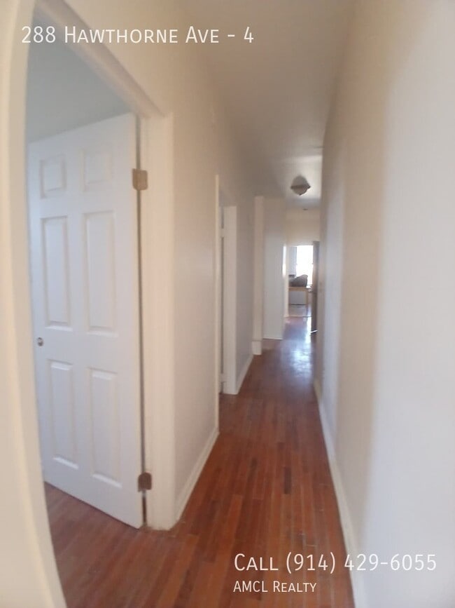 Building Photo - 288 Hawthorne Ave