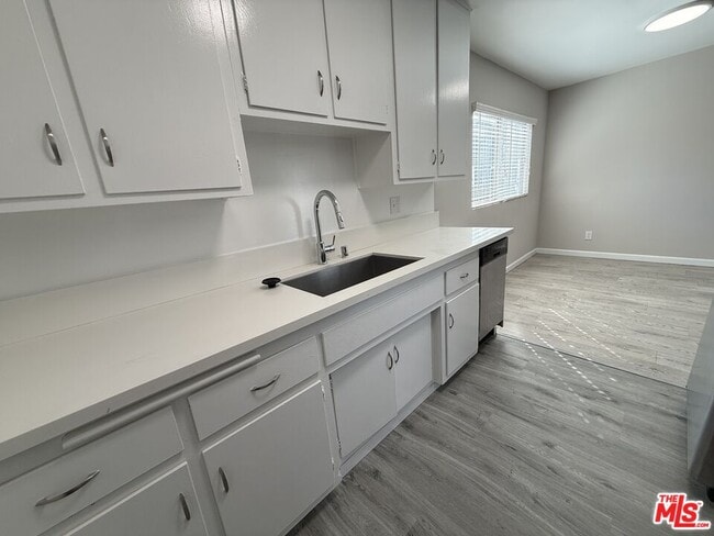 Building Photo - 2020 Preuss Rd