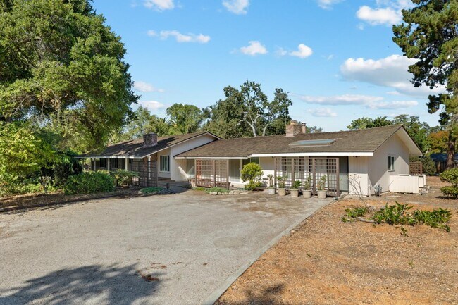 Building Photo - 95 Parkwood Dr