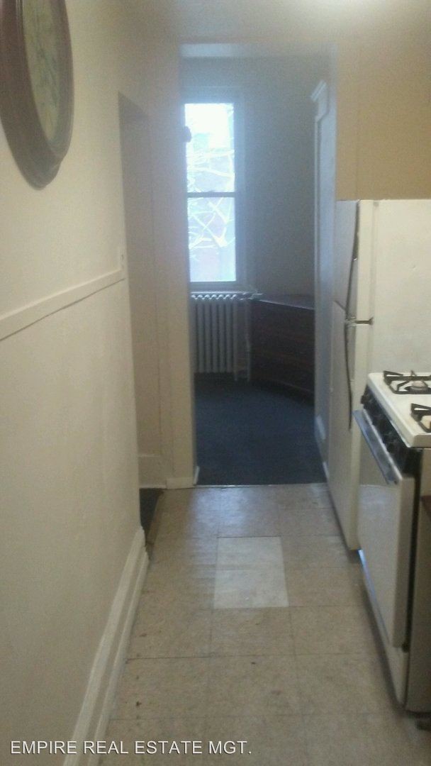 Building Photo - 29 2nd St