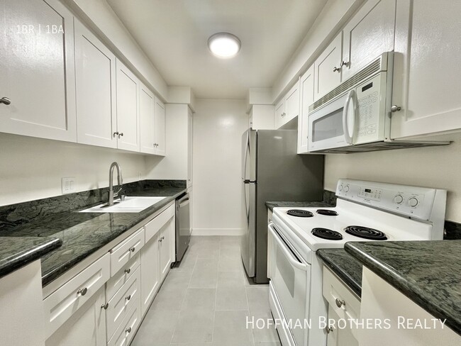 Foto del edificio - 12029 Goshen Ave