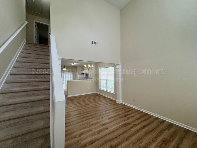 Foto del edificio - 2614 Regent Walk Dr