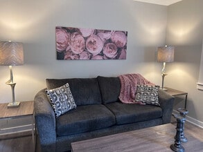 Building Photo - 189 Fox Pl