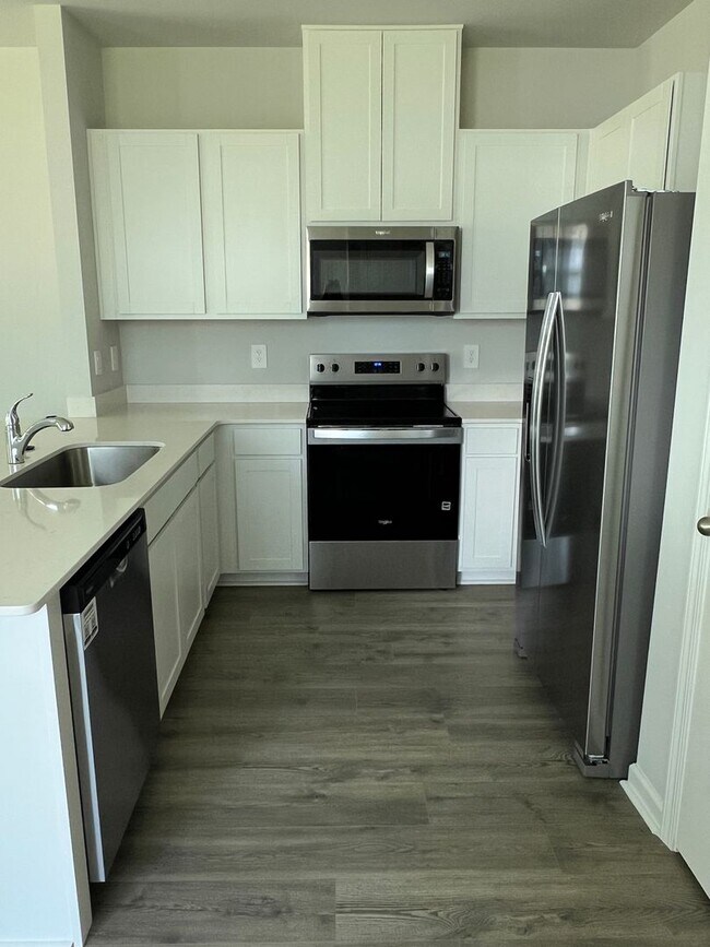 Foto del edificio - Brand New Townhome in Lebanon