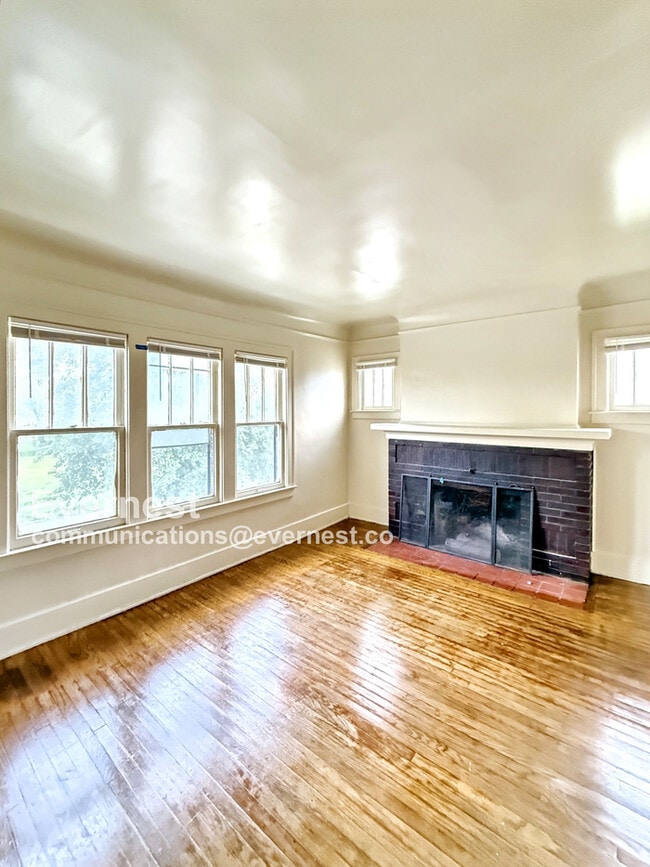 Building Photo - 12021 Stoepel St